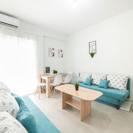 Chris & Mary Comfort Rooms 2 Skala Neon Epivaton ภายนอก รูปภาพ
