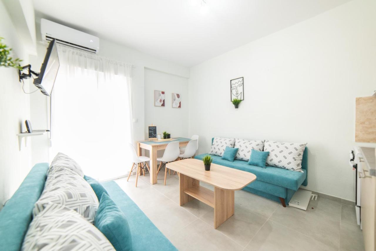Chris & Mary Comfort Rooms 2 Skala Neon Epivaton ภายนอก รูปภาพ